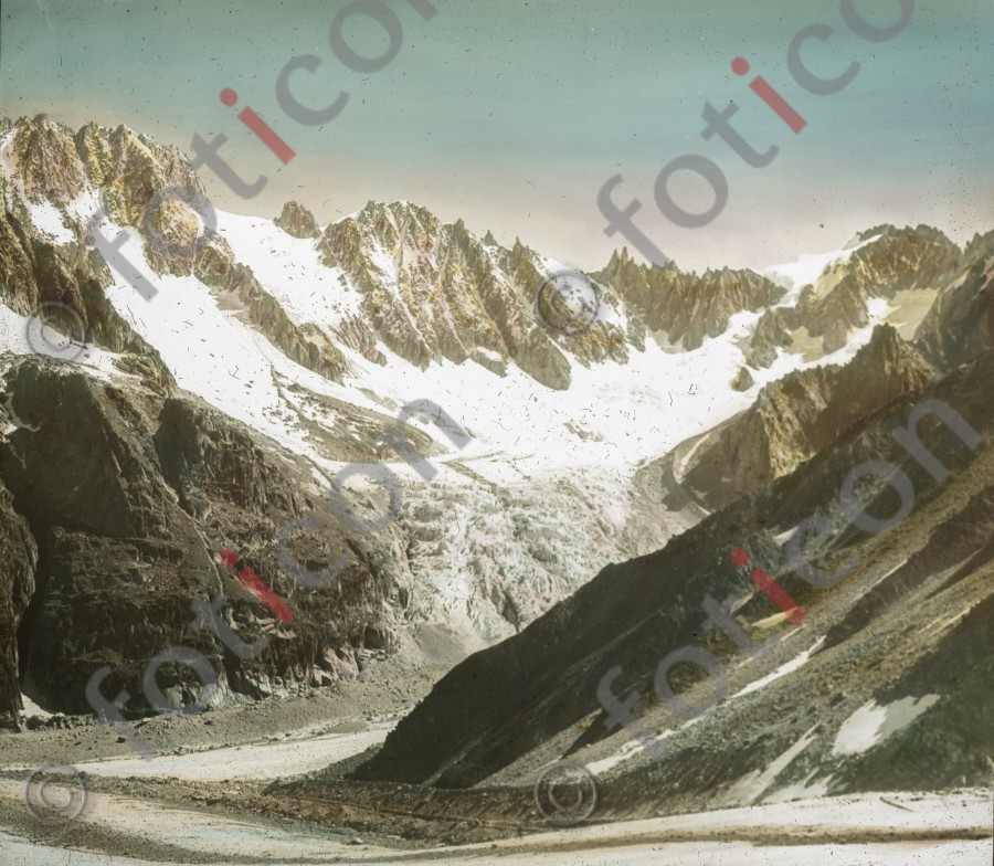 Blick vom Tacul-Gletscher auf Couvercle, Talèfere-Gletscher und Jardin ; View from Tacul glacier on Couvercle, Talèfere Glacier and Jardin (simon-73-030.jpg)